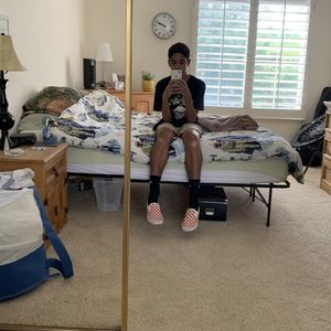 Meet your Posher, Alex